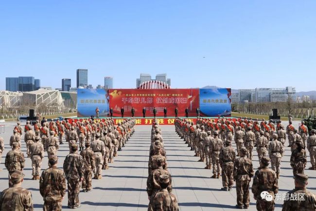 威武！這些新(xīn)兵入伍時獲(huo)贈“從戎之劍(jian)”！