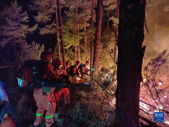 内(nei)蒙古大(dà)興安嶺(ling)發生多(duo)起森林(lín)火災 各(ge)方正積(jī)極撲救(jiu)