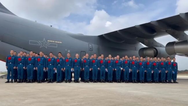 坐着運(yun)-20去上學,開學(xue)典禮是航空(kōng)展!